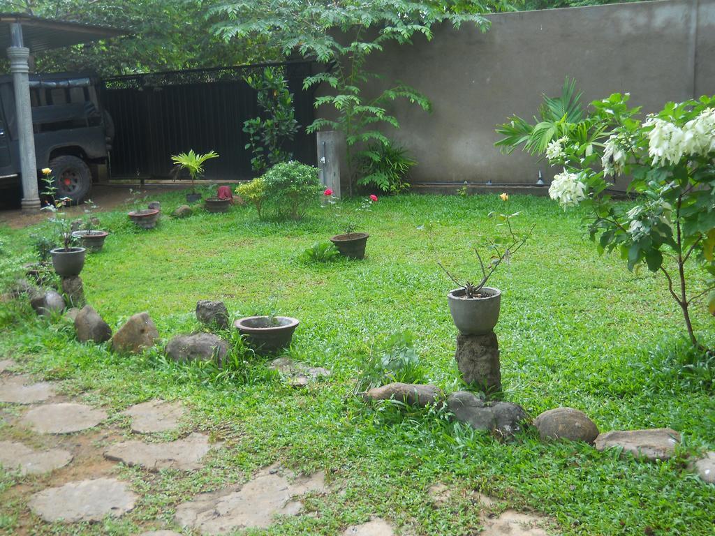 Sunset Tourist Home Polonnaruwa Exterior foto